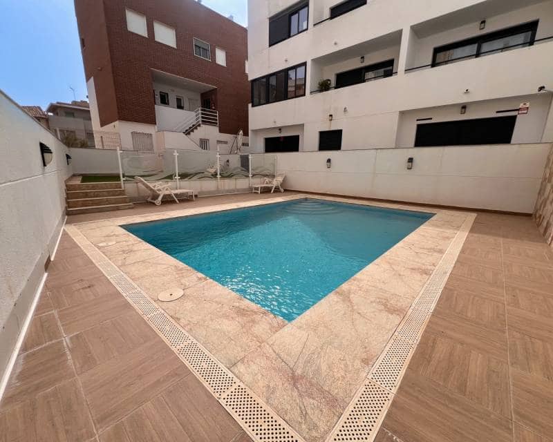 3 sovrum Lägenhet till salu i Guardamar del Segura med pool garage - 289 900 € (Ref: 9669247)