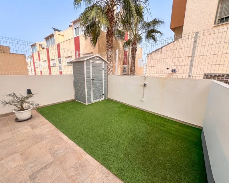 3 sovrum Lägenhet till salu i Guardamar del Segura med pool garage - 289 900 € (Ref: 9669247)