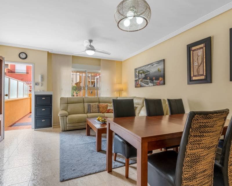 3 sovrum Radhus till salu i Villamartin med pool garage - 345 000 € (Ref: 9672180)