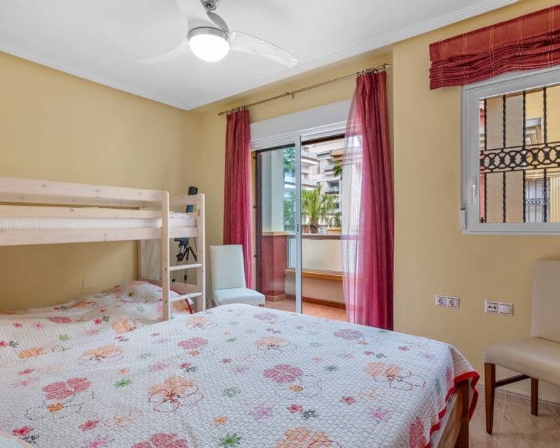 3 sovrum Radhus till salu i Villamartin med pool garage - 345 000 € (Ref: 9672180)