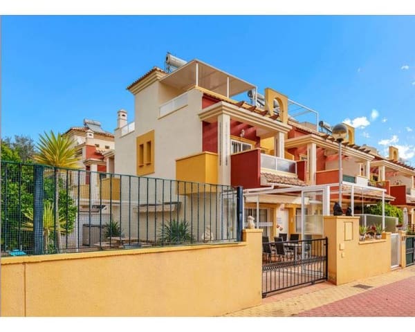 3 quarto Moradia em Banda para venda em Villamartin, Orihuela com piscina garagem - 345 000 € (Ref: 9672180)