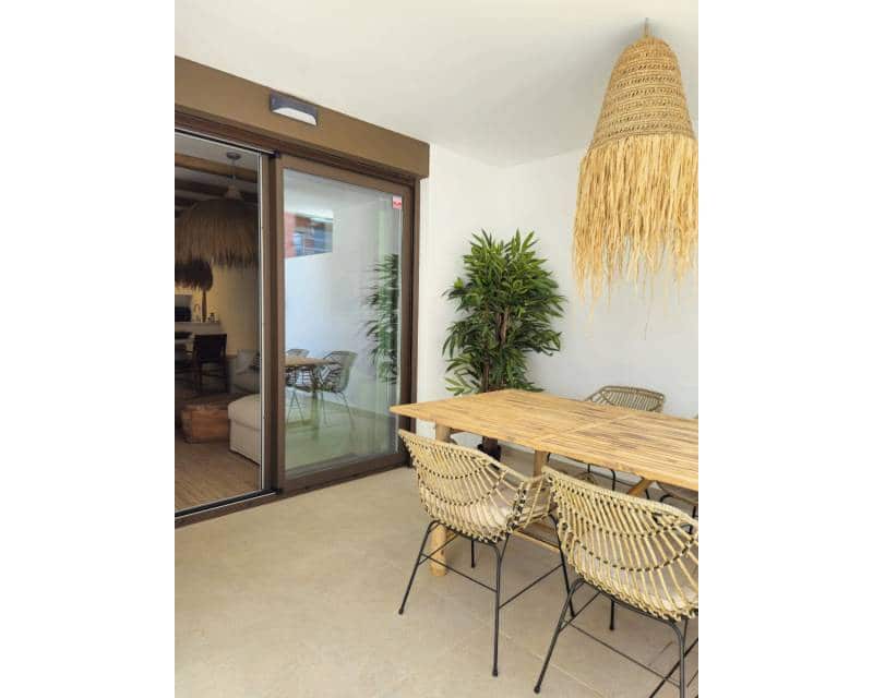 2 sovrum Lägenhet till salu i Playa Flamenca med pool garage - 419 000 € (Ref: 9674787)