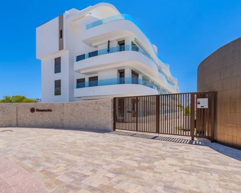 2 soveværelse Lejlighed til salg i Playa Flamenca med swimmingpool garage - € 379.000 (Ref: 9674787)