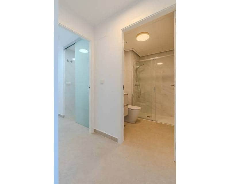 2 soveværelse Lejlighed til salg i Playa Flamenca med swimmingpool garage - € 379.000 (Ref: 9674787)