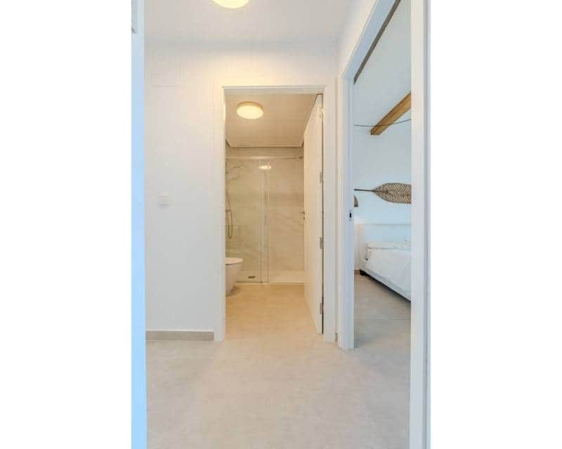 2 soveværelse Lejlighed til salg i Playa Flamenca med swimmingpool garage - € 379.000 (Ref: 9674787)