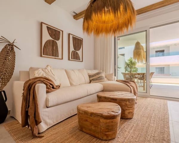 2 soveværelse Lejlighed til salg i Playa Flamenca, Orihuela med swimmingpool garage - € 379.000 (Ref: 9674787)
