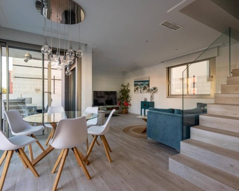 4 quarto Moradia para venda em Orihuela Costa com piscina - 490 000 € (Ref: 9675134)