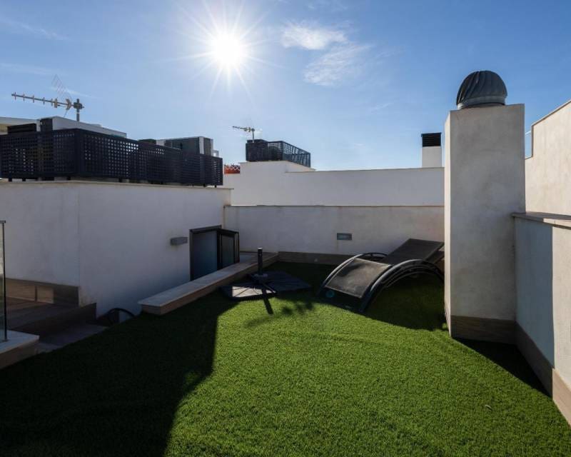 4 quarto Moradia para venda em Orihuela Costa com piscina - 490 000 € (Ref: 9675134)