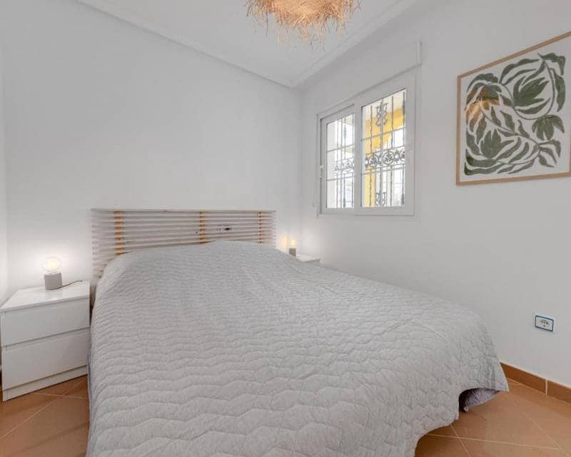 3 Zimmer Villa zu verkaufen in Playa Flamenca mit Pool Garage - 379.900 € (Ref: 9678218)