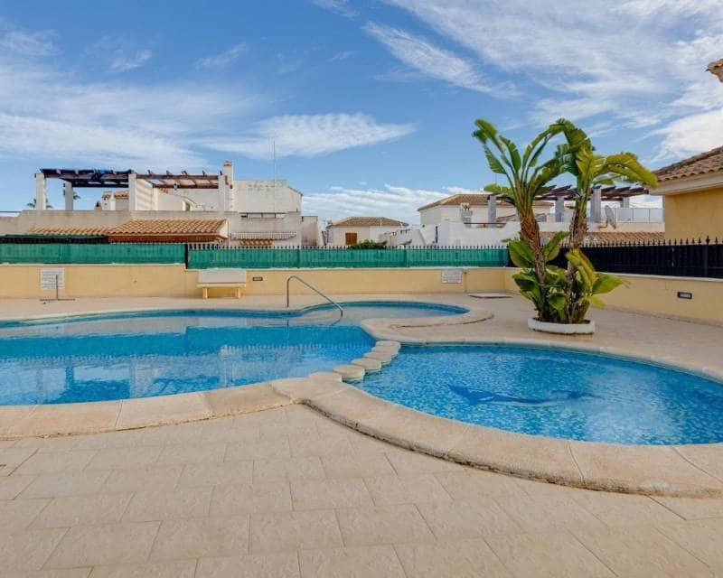 3 Zimmer Villa zu verkaufen in Playa Flamenca mit Pool Garage - 379.900 € (Ref: 9678218)