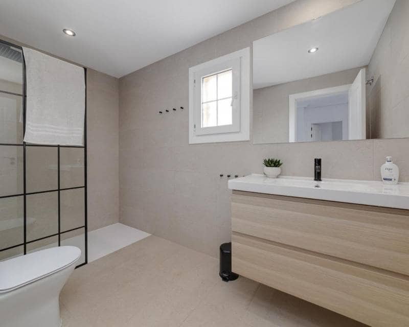 3 Zimmer Villa zu verkaufen in Playa Flamenca mit Pool Garage - 379.900 € (Ref: 9678218)