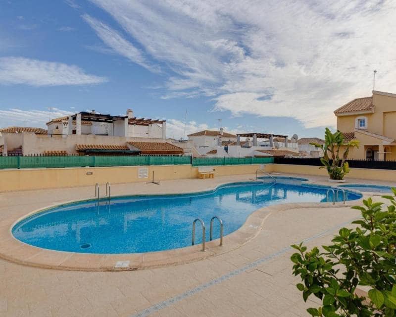 3 Zimmer Villa zu verkaufen in Playa Flamenca mit Pool Garage - 379.900 € (Ref: 9678218)