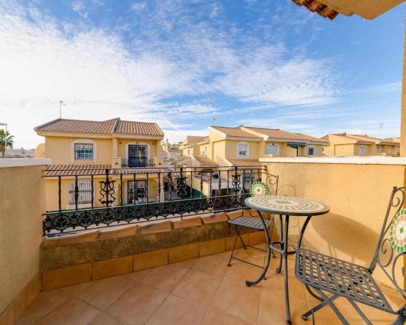 3 Zimmer Villa zu verkaufen in Playa Flamenca mit Pool Garage - 379.900 € (Ref: 9678218)