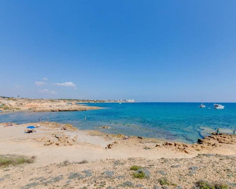 3 Zimmer Villa zu verkaufen in Playa Flamenca mit Pool Garage - 379.900 € (Ref: 9678218)