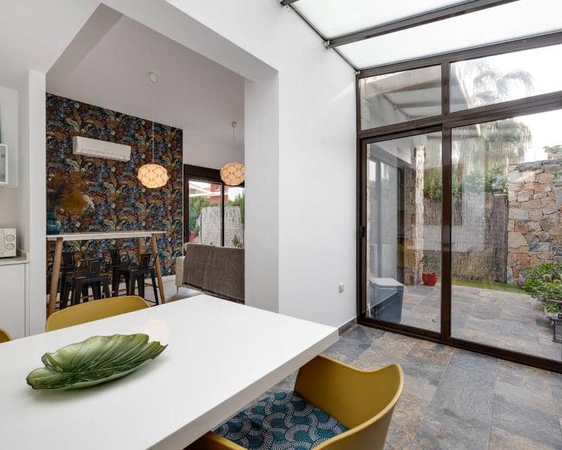 2 soveværelse Villa til salg i Orihuela Costa med swimmingpool - € 349.000 (Ref: 9679156)