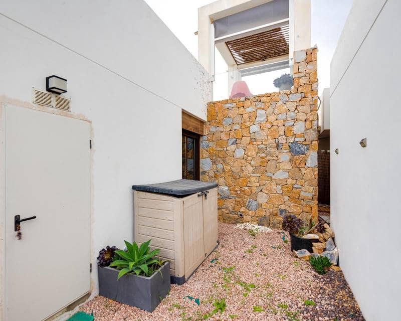 2 soveværelse Villa til salg i Orihuela Costa med swimmingpool - € 349.000 (Ref: 9679156)