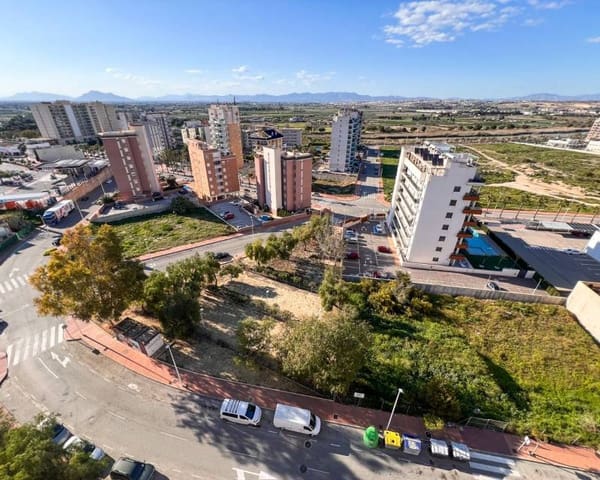 Tontti myytävänä paikassa Puerto Deportivo, Guardamar del Segura - 790 000 € (Ref: 9685640)