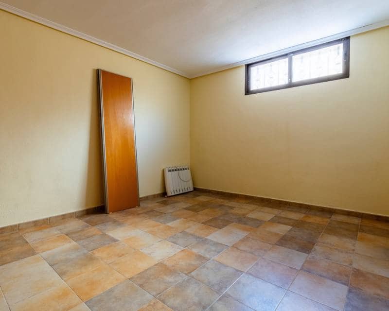 6 soverom Villa til salgs i Villamartin med svømmebasseng garasje - € 365 000 (Ref: 9687675)