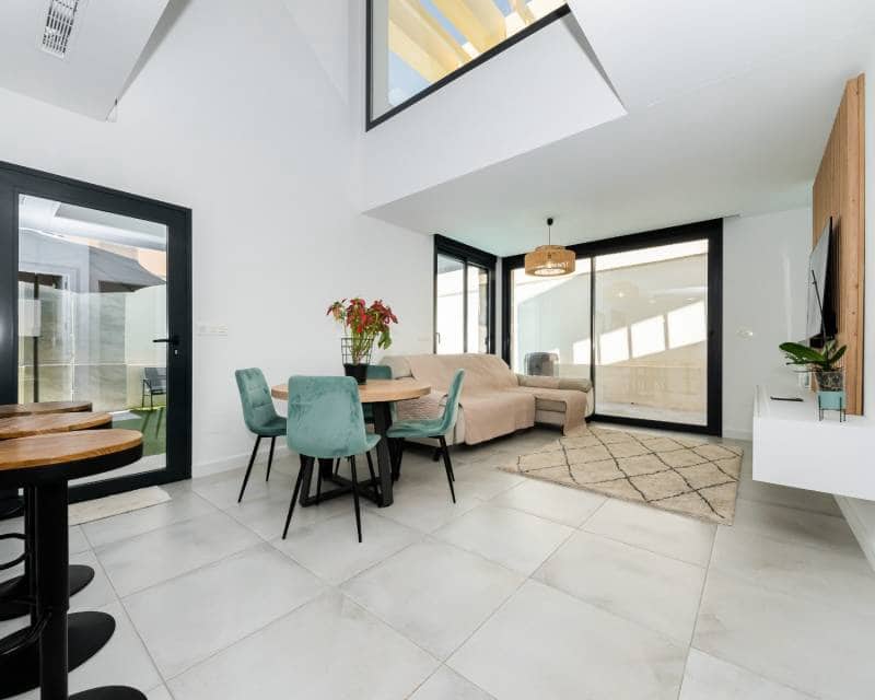 3 bedroom Villa for sale in Los Montesinos with pool garage - € 449,000 (Ref: 9691480)