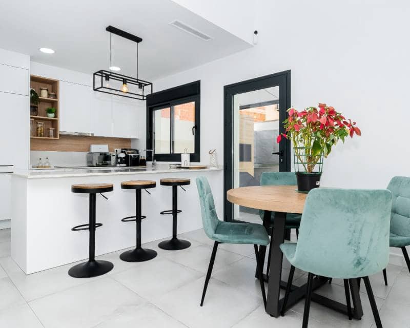 3 bedroom Villa for sale in Los Montesinos with pool garage - € 449,000 (Ref: 9691480)