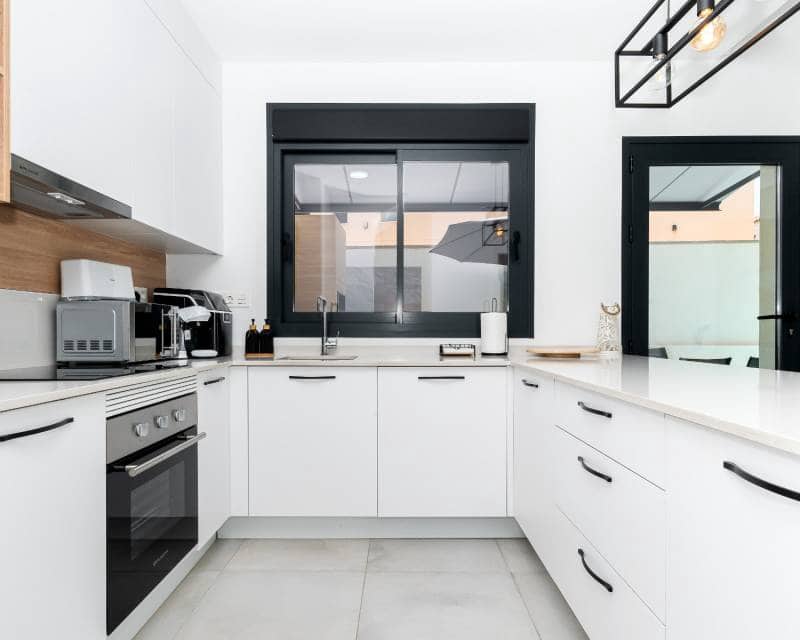 3 bedroom Villa for sale in Los Montesinos with pool garage - € 449,000 (Ref: 9691480)