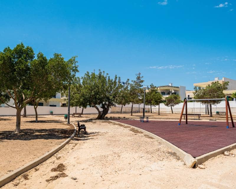 3 bedroom Villa for sale in Los Montesinos with pool garage - € 449,000 (Ref: 9691480)