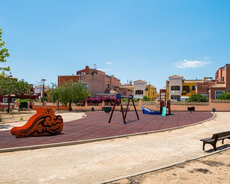 3 bedroom Villa for sale in Los Montesinos with pool garage - € 449,000 (Ref: 9691480)