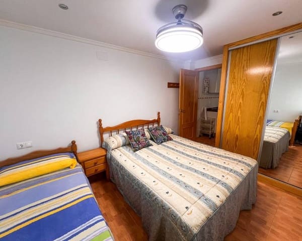 3 chambre Appartement à vendre à Guardamar Playa, Guardamar del Segura - 206 000 € (Ref: 9707801)