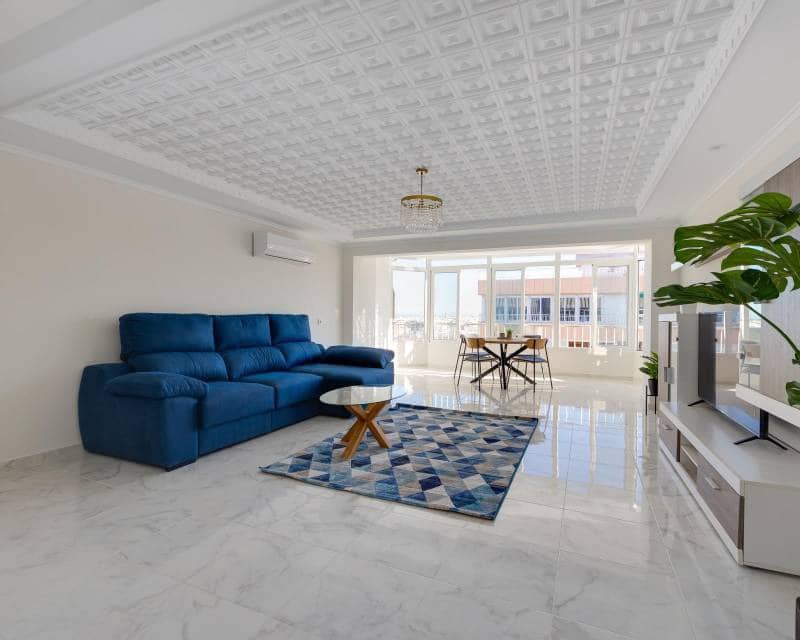 3 soverom Penthouse til salgs i Torrevieja med svømmebasseng - € 269 900 (Ref: 9708197)