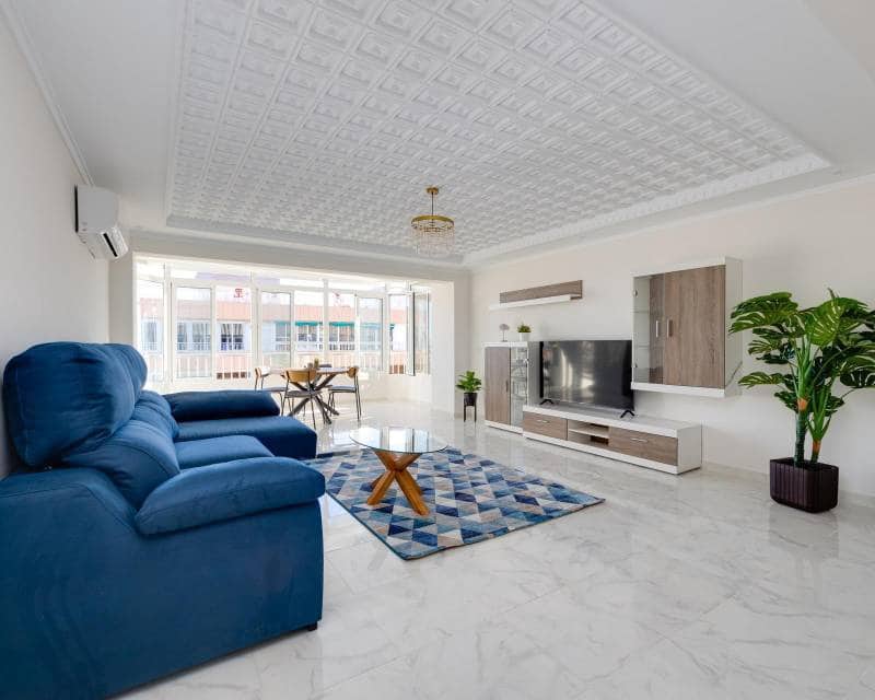 3 soverom Penthouse til salgs i Torrevieja med svømmebasseng - € 269 900 (Ref: 9708197)