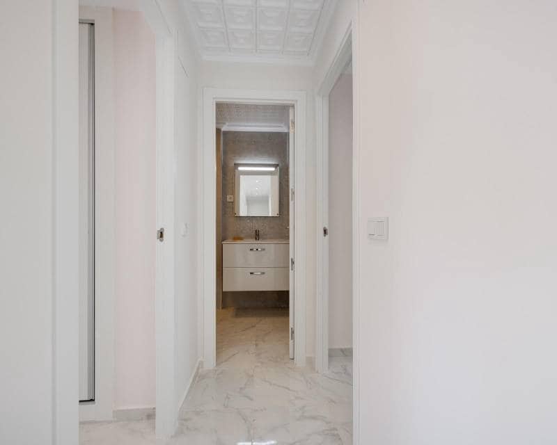 3 soverom Penthouse til salgs i Torrevieja med svømmebasseng - € 269 900 (Ref: 9708197)