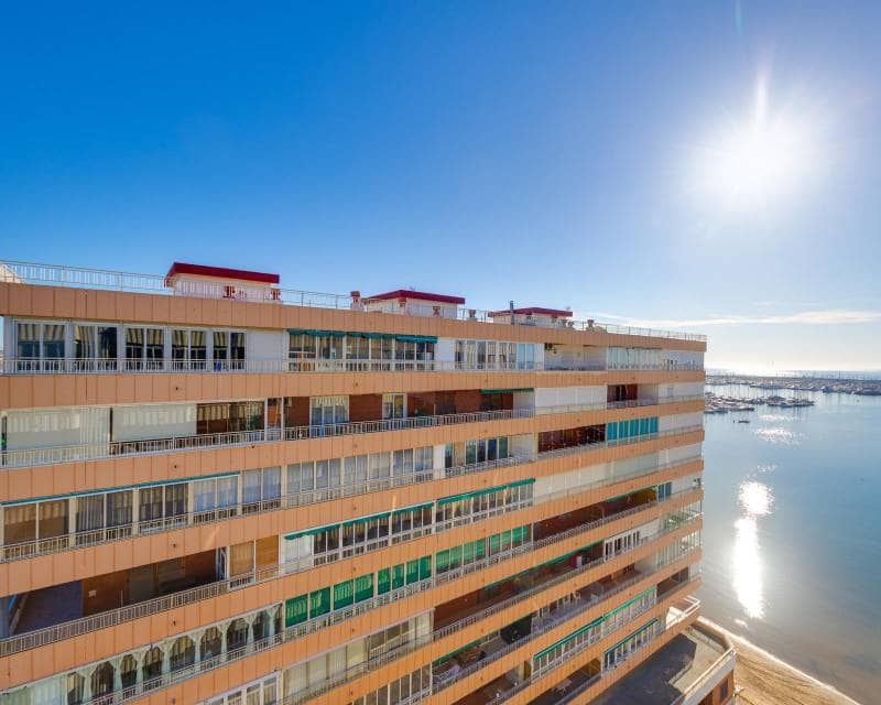 3 soverom Penthouse til salgs i Torrevieja med svømmebasseng - € 269 900 (Ref: 9708197)