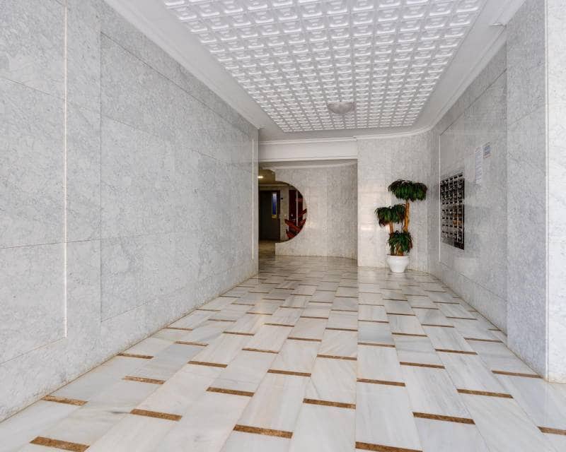 3 soverom Penthouse til salgs i Torrevieja med svømmebasseng - € 269 900 (Ref: 9708197)