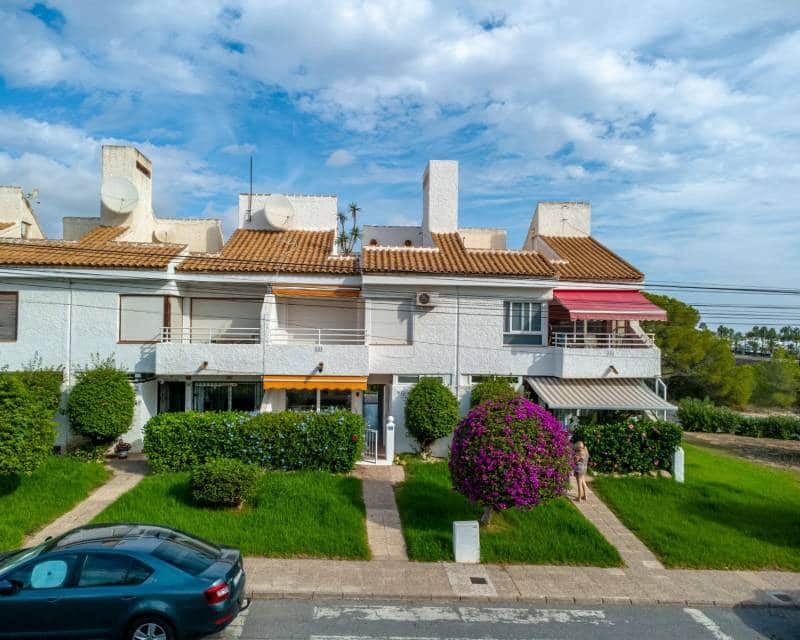 2 bedroom Bungalow for sale in Villamartin - € 199,000 (Ref: 9713560)