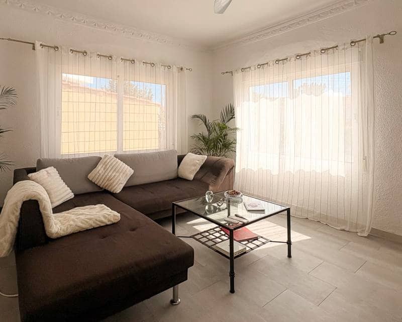 Chalet de 4 habitaciones en Ciudad Quesada en venta con piscina garaje - 415.000 € (Ref: 9713904)