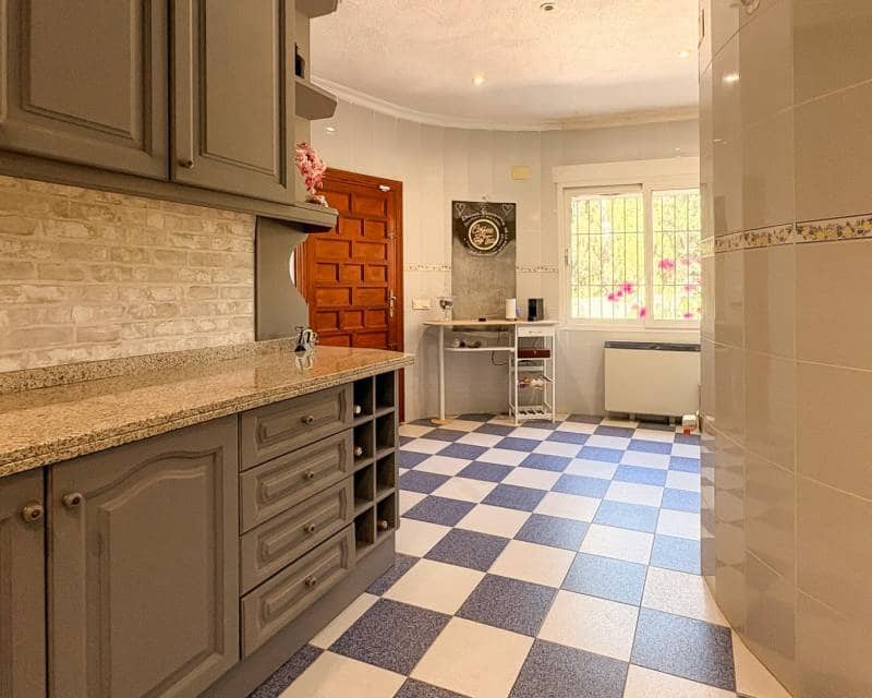 Chalet de 4 habitaciones en Ciudad Quesada en venta con piscina garaje - 415.000 € (Ref: 9713904)