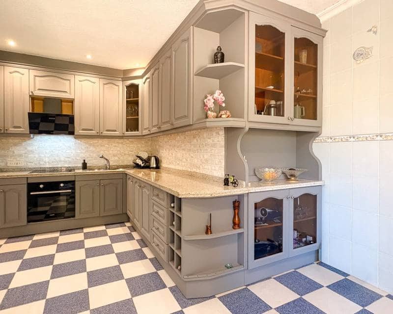 Chalet de 4 habitaciones en Ciudad Quesada en venta con piscina garaje - 415.000 € (Ref: 9713904)