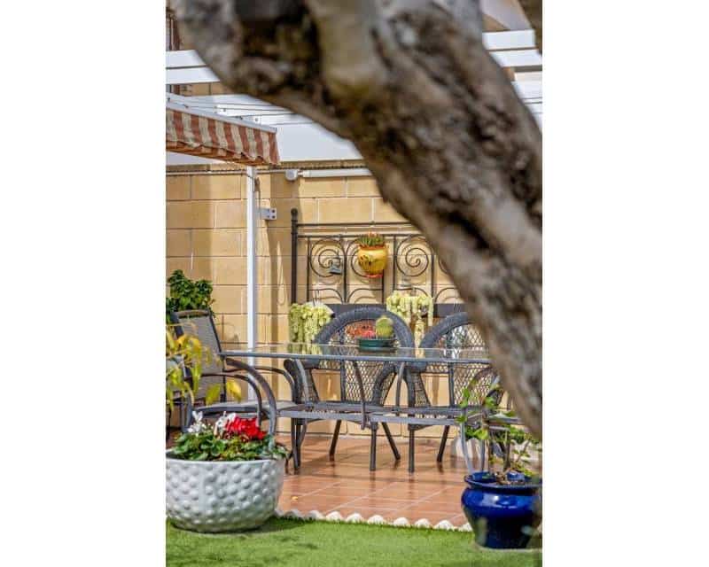 3 slaapkamer Halfvrijstaande villa te koop in Ciudad Quesada met zwembad garage - € 269.000 (Ref: 9715713)