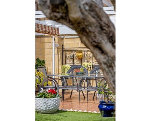 3 soverom Kjedet enebolig til salgs i Ciudad Quesada, Rojales med svømmebasseng garasje - € 269 000 (Ref: 9715713)