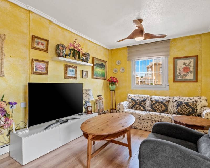 3 slaapkamer Halfvrijstaande villa te koop in Ciudad Quesada met zwembad garage - € 269.000 (Ref: 9715713)