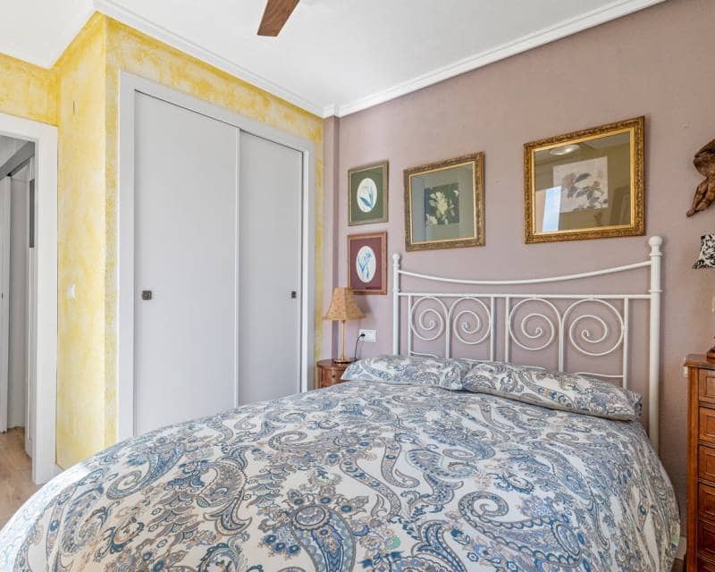 3 slaapkamer Halfvrijstaande villa te koop in Ciudad Quesada met zwembad garage - € 269.000 (Ref: 9715713)