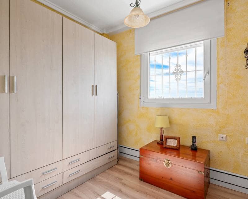 3 slaapkamer Halfvrijstaande villa te koop in Ciudad Quesada met zwembad garage - € 269.000 (Ref: 9715713)