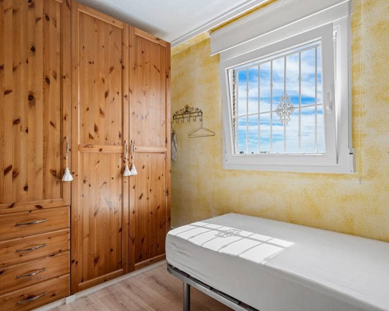 3 slaapkamer Halfvrijstaande villa te koop in Ciudad Quesada met zwembad garage - € 269.000 (Ref: 9715713)