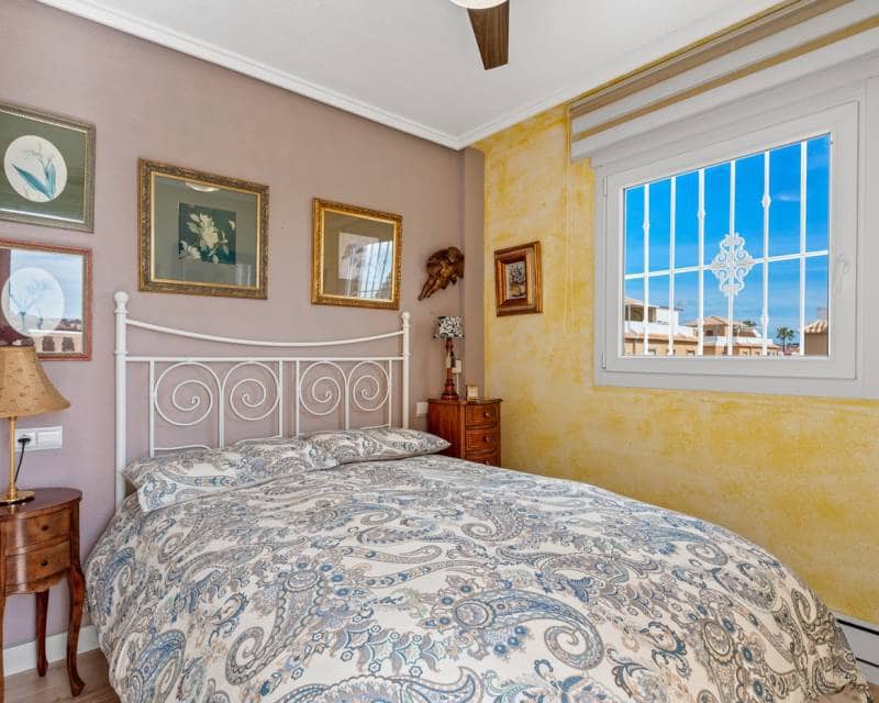 3 slaapkamer Halfvrijstaande villa te koop in Ciudad Quesada met zwembad garage - € 269.000 (Ref: 9715713)