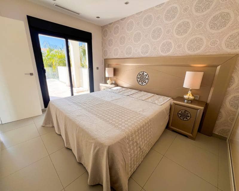 3 sovrum Villa till salu i Rojales med pool garage - 459 000 € (Ref: 9720497)