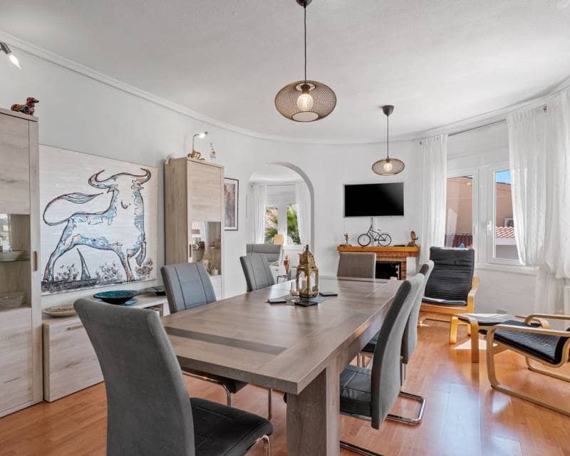 3 slaapkamer Villa te koop in Ciudad Quesada met zwembad garage - € 495.000 (Ref: 9723551)