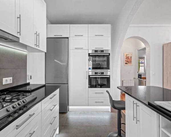 3 slaapkamer Villa te koop in Ciudad Quesada, Rojales met zwembad garage - € 495.000 (Ref: 9723551)