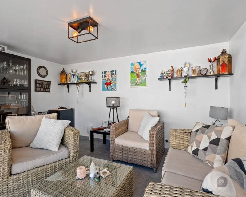 3 slaapkamer Villa te koop in Ciudad Quesada met zwembad garage - € 495.000 (Ref: 9723551)