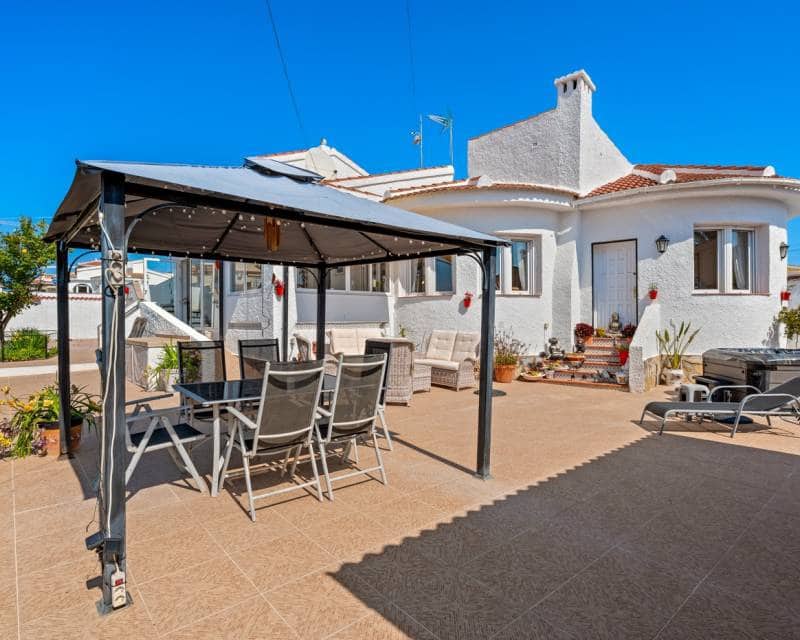 3 slaapkamer Villa te koop in Ciudad Quesada met zwembad garage - € 495.000 (Ref: 9723551)