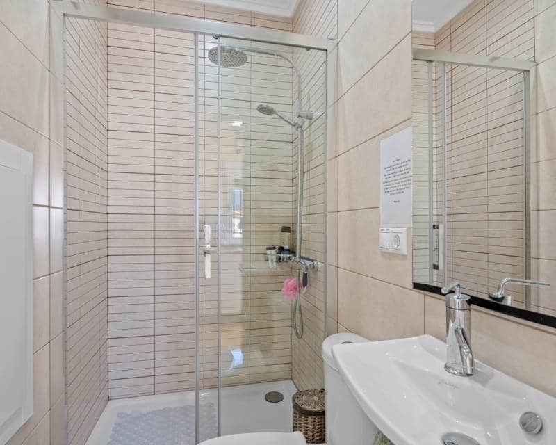 3 slaapkamer Villa te koop in Ciudad Quesada met zwembad garage - € 495.000 (Ref: 9723551)